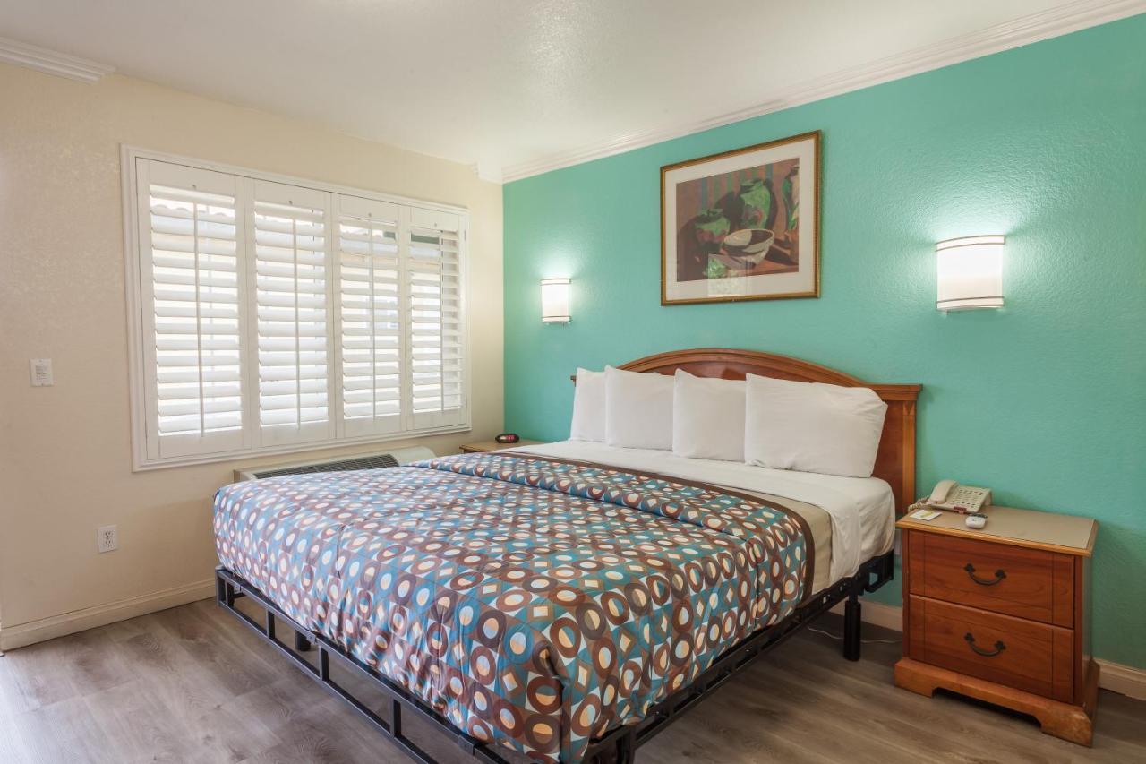 Vagabond Inn Hemet Ngoại thất bức ảnh