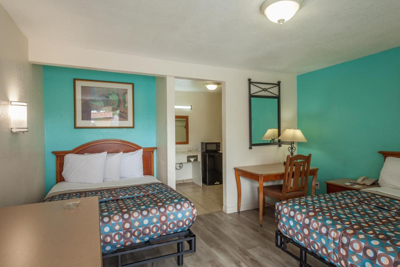 Vagabond Inn Hemet Ngoại thất bức ảnh